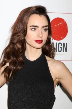 Aktris Lily Collins