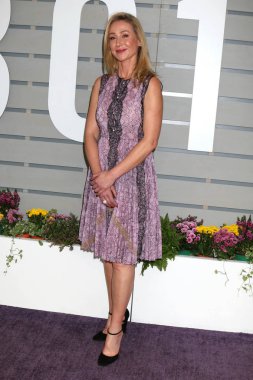 aktris Belinda Stronach