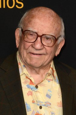 aktör Edward Asner
