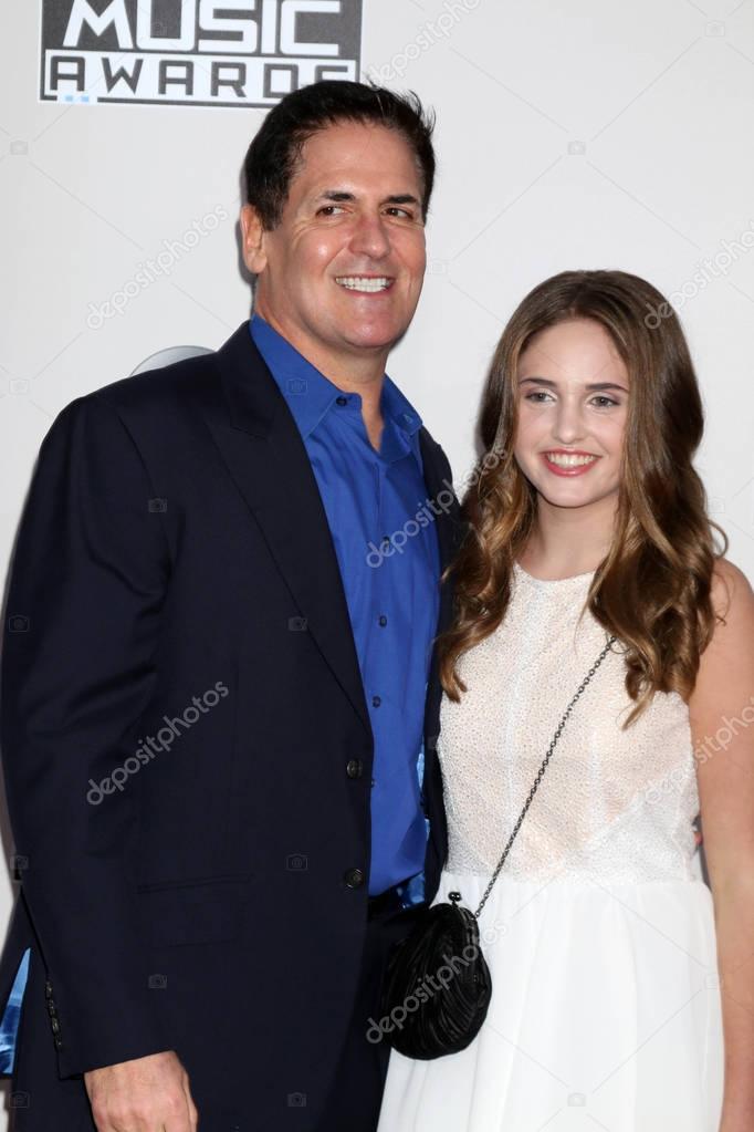 Mark Cuban Alexis Sofia Cuban Mark Cuban, Alexis Sofia Cuban – Stock Editorial Photo © s_bukley #132304526
