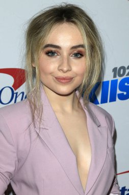 şarkıcı Sabrina Carpenter