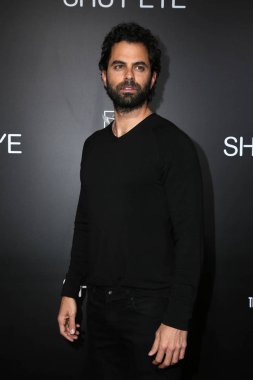 oyuncu Adrian Bellani