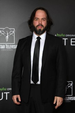 aktör Angus Sampson