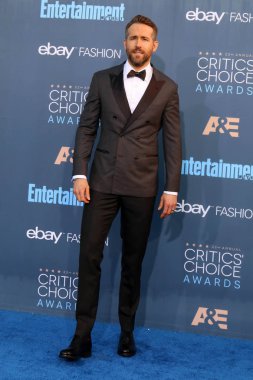 aktör ryan reynolds