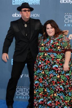 Chris Sullivan ile Chrissy Metz