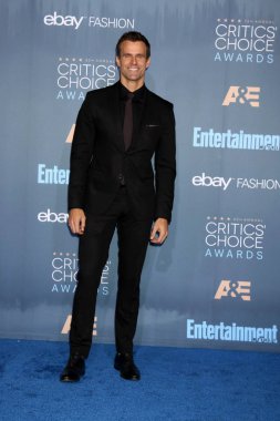 oyuncu Cameron Mathison