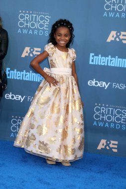 oyuncu Saniyya Sidney