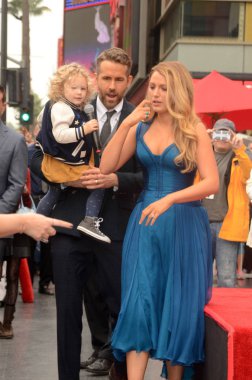 aktör Ryan Reynolds ile aile