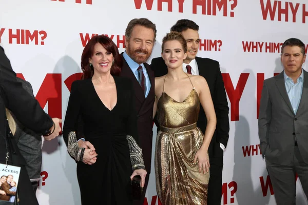 Megan Mullally, Bryan Cranston, Zoey Deutch, James Franco —  Fotos de Stock