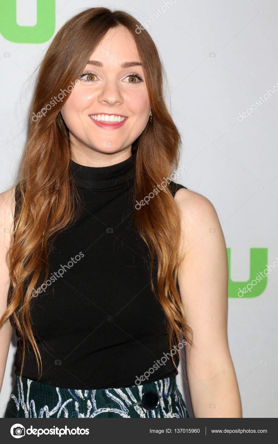 Actress Tara Lynne Barr – Stock Editorial Photo © s_bukley #137015960