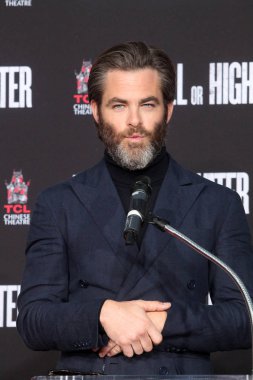 Aktör Chris Pine