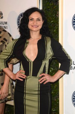 aktris yağmur Phoenix