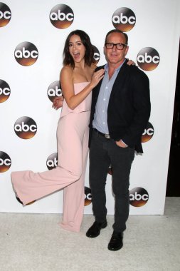 Chloe Bennet, Clark Gregg