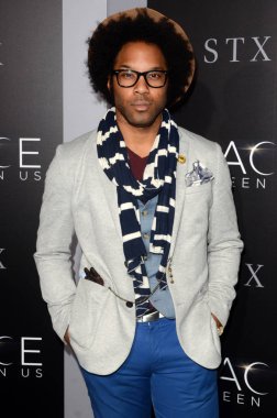 aktör Johnathan Fernandez