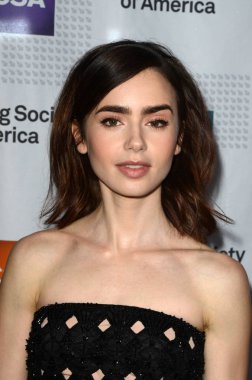 Aktris Lily Collins
