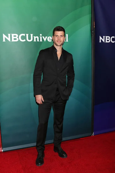 Attore Parker Young — Foto Stock