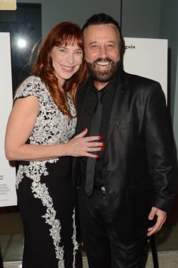 Dame Nicole Brandon ve Yakov Smirnoff