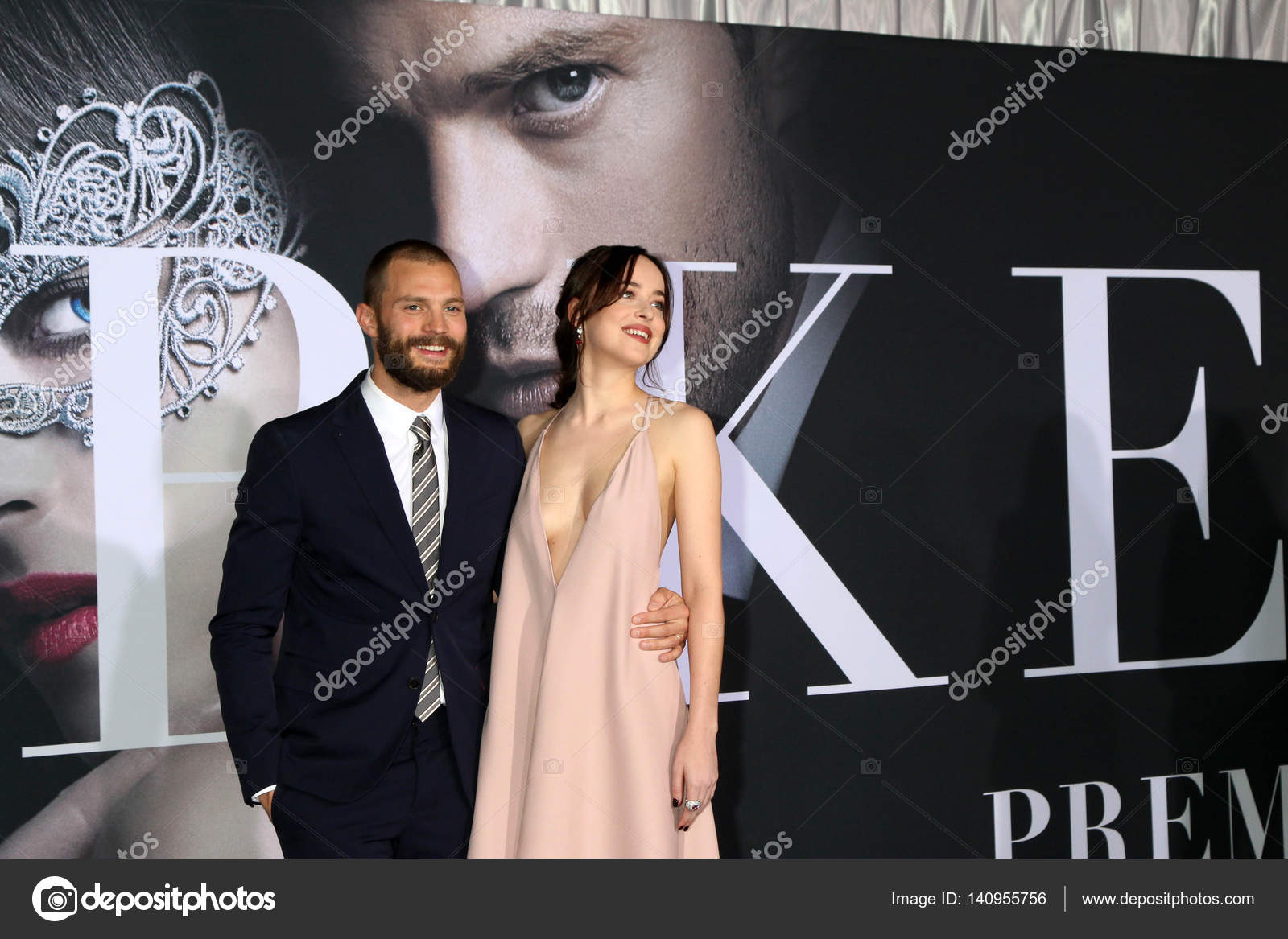 Jamie Dornan, Dakota Johnson — Stock Editorial Photo © s_bukley