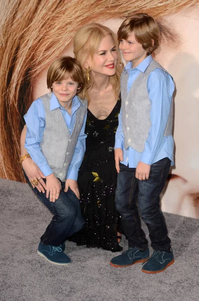 Nicole Kidman, Cameron Crovetti, Nicholas Crovetti — Fotografia de Stock