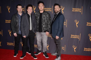 Kimin dansta o 18 İlçe? 