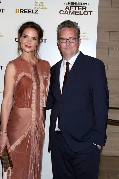 Katie Holmes och Matthew Perry — Stockfoto