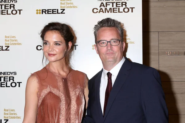 Katie Holmes och Matthew Perry — Stockfoto