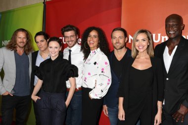 Jason Lewis, Yul Vazquez, Sarah Ramos, François Arnaud, Ahmet Sezgin Fitz-Henley, Dylan Bruce, Arielle Kebbel