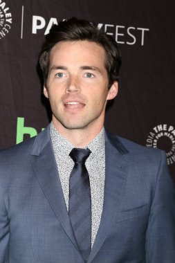aktör Ian Harding