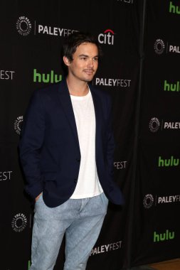 aktör Tyler Blackburn