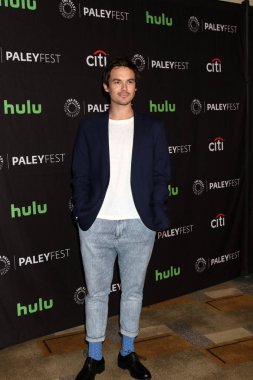 aktör Tyler Blackburn