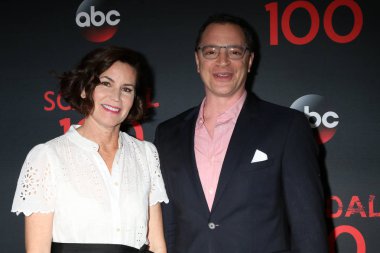 Melissa Merwin, Joshua Malina