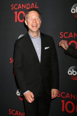 aktör George Newbern