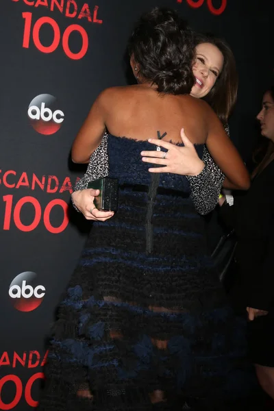 Kerry Washington, Katie Lowes — Zdjęcie stockowe