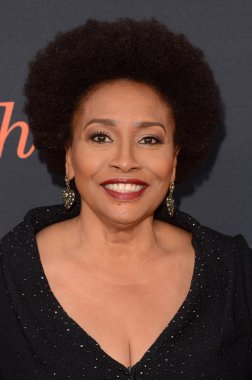 aktris Jennifer Lewis