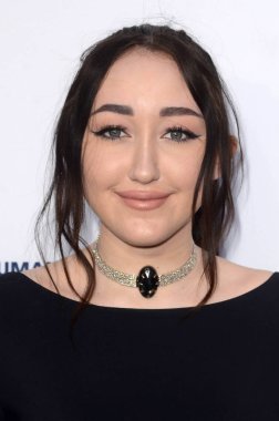 aktris Noah Cyrus