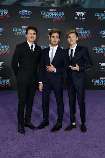 Emery Kelly, sonsuza kadar kafanızda Liam Attridge, Ricky Garcia — Stok fotoğraf