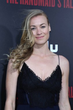 aktris Yvonne Strahovski