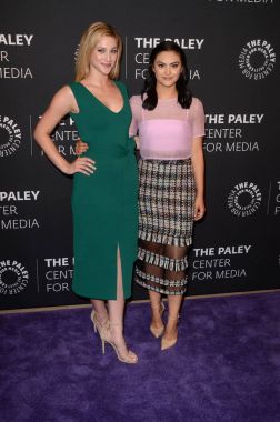 Lili Reinhart, Camila Mendes