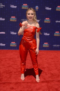 aktris Sabrina Carpenter