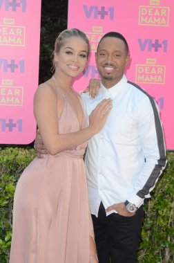 oyuncu Yasemin Sanders 