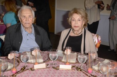 Kirk Douglas, Anne Douglas
