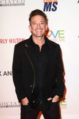 aktör David Faustino