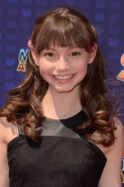 oyuncu Lauren Donzis