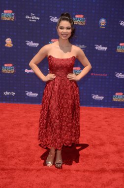 Oyuncu Aulil Cravalho
