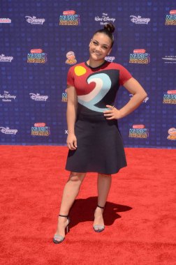 jimnastikçi Laurie Hernandez