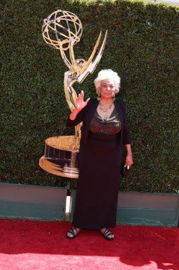 oyuncu Nichelle Nichols