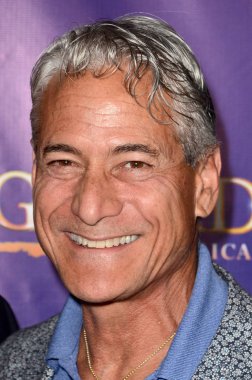 Olimpiyat dalgıç Greg Louganis
