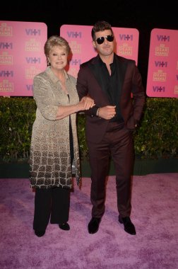 Gloria Loring, Robin kalın  