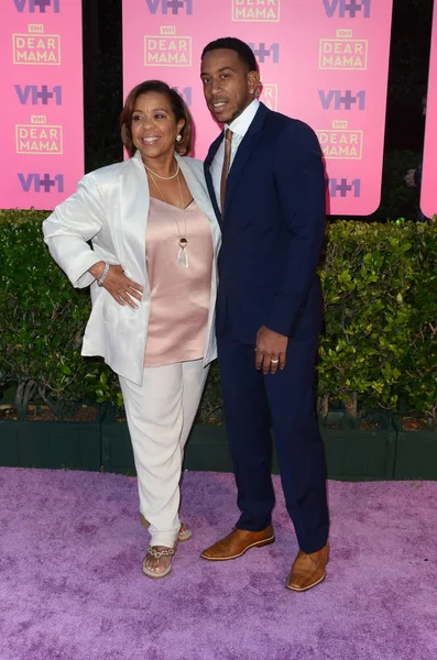 Ludacris, mother at VH1's 2nd Annual Dear Mama — Stock Photo, Image