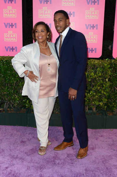 Ludacris, mother at VH1's 2nd Annual Dear Mama